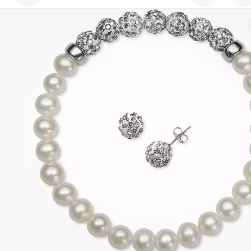 R. H. Macy& Co. BRACELET + EARRINGS Silver and Pearls